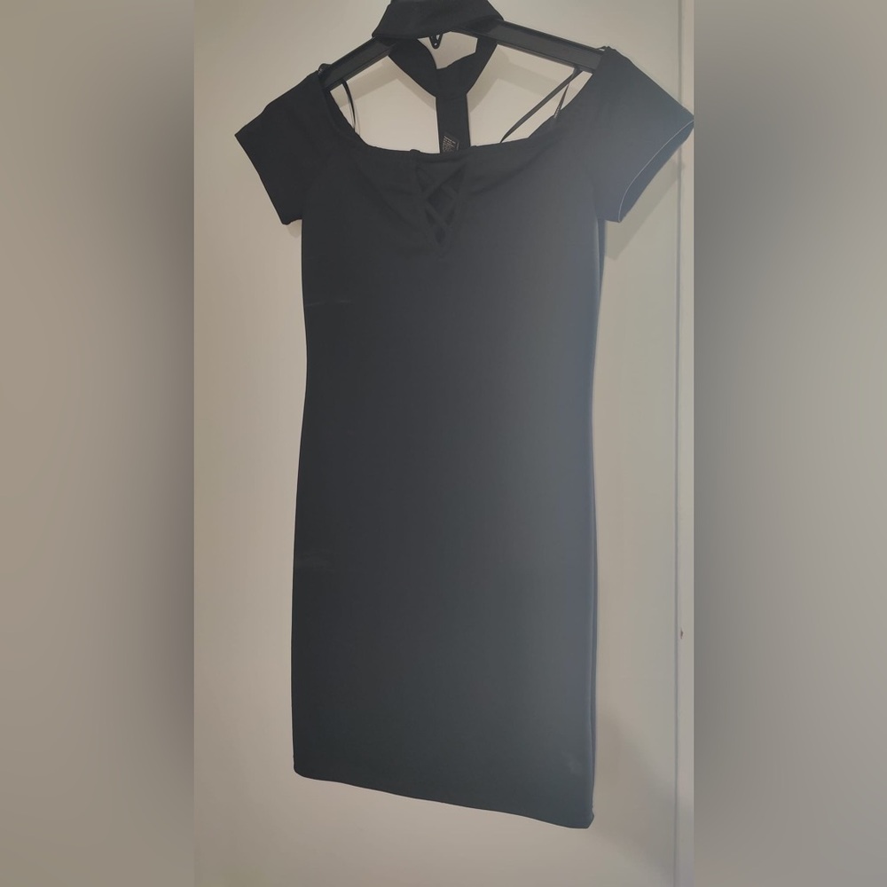 NWT - Forever 21 Gray V-Neck Sheath Mini Dress